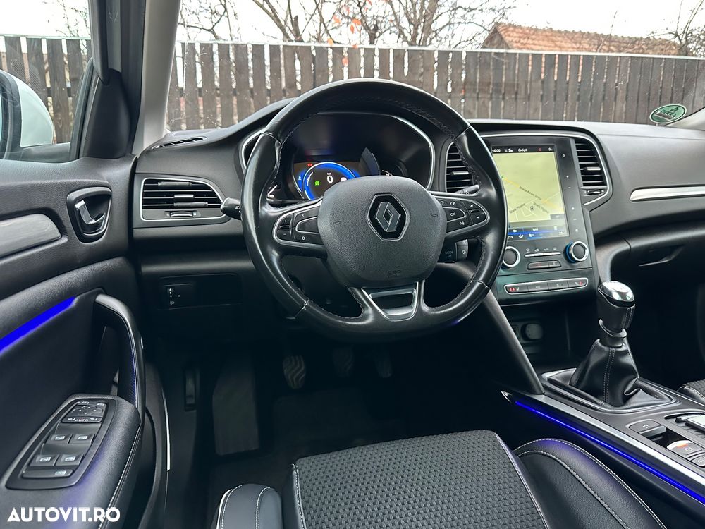 Renault Megane ENERGY dCi 130 BOSE EDITION - 19