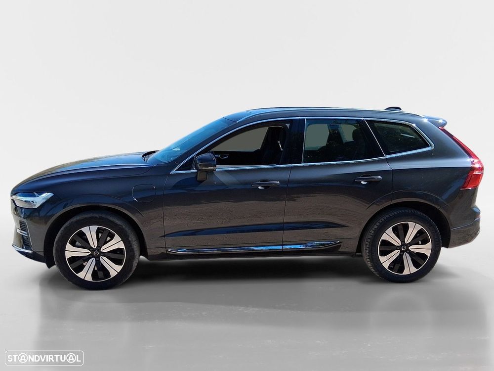 Volvo XC 60 2.0 T6 PHEV Core AWD — fotografia 2
