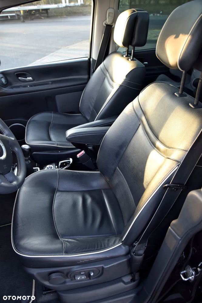 Renault Grand Espace 2.0 dCi FAP Initiale - 19