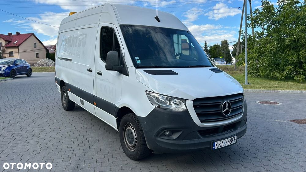 Mercedes-Benz Sprinter - 9