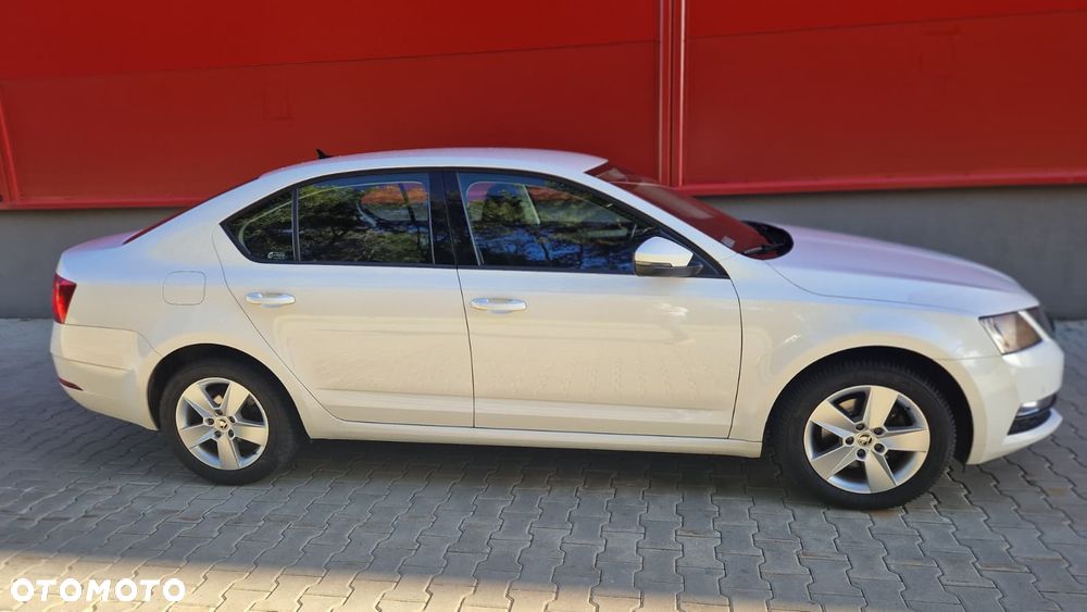 Skoda Octavia 2019 photo 5