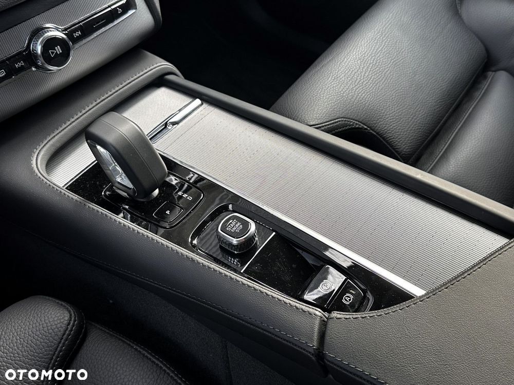 Volvo XC 90 - 26