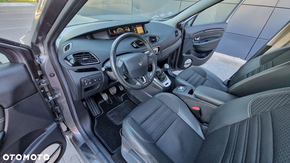 Renault Grand Scenic Gr 1.2 TCe Energy Bose Edition - 11