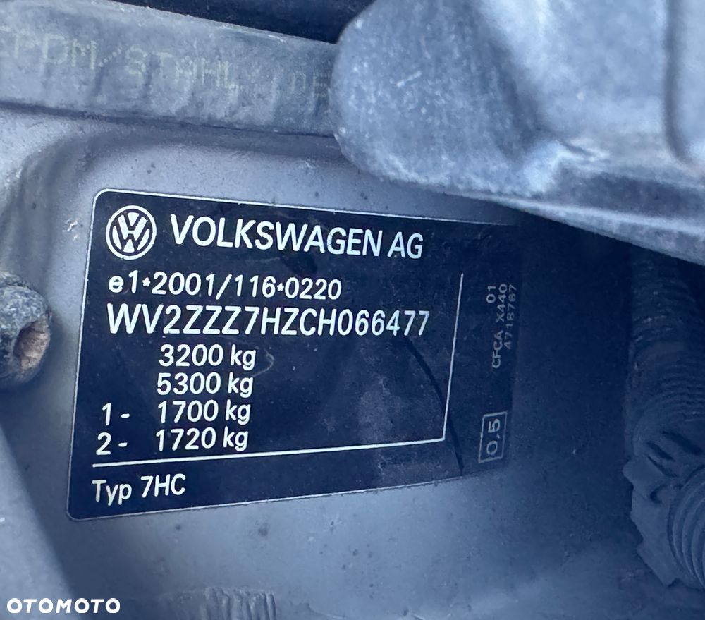 Volkswagen Caravelle - 18