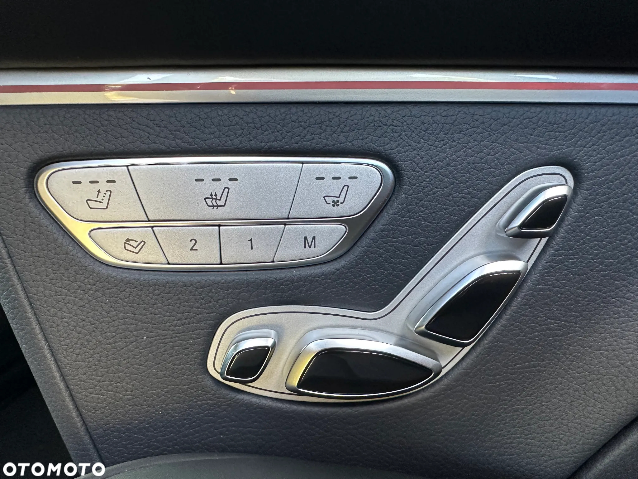 Mercedes-Benz Klasa V 300 d 4-Matic Exclusive 9G-Tronic (d³ugi) - 22