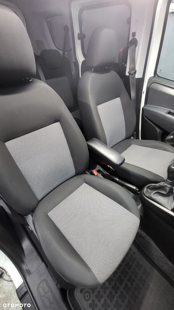 Fiat Doblo 1.3 16V Multijet Active Family - 15