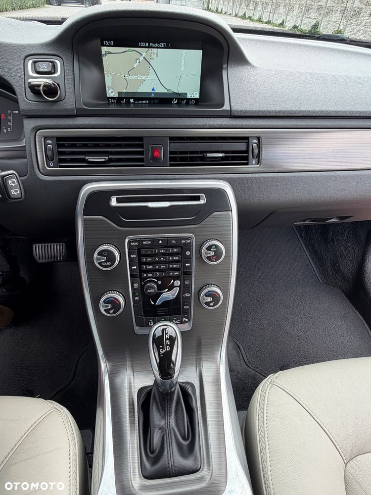 Volvo XC 70 D4 Geartronic Momentum - 32
