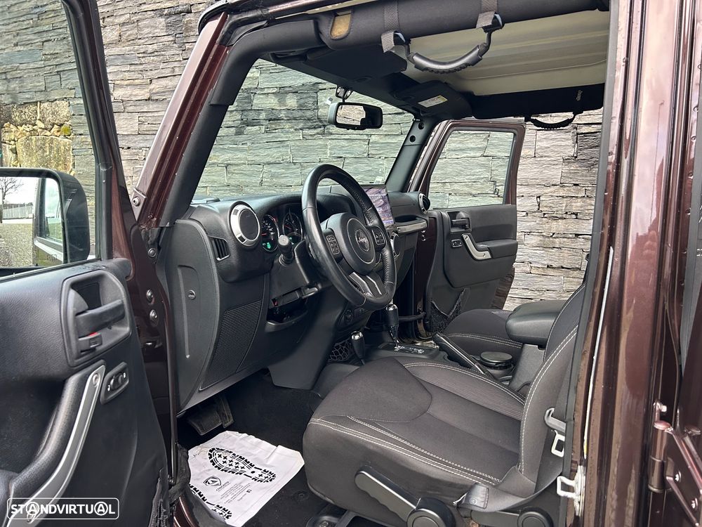 Jeep Wrangler Unlimited 2.8 CRD ATX Sahara Adventure Edition - 9