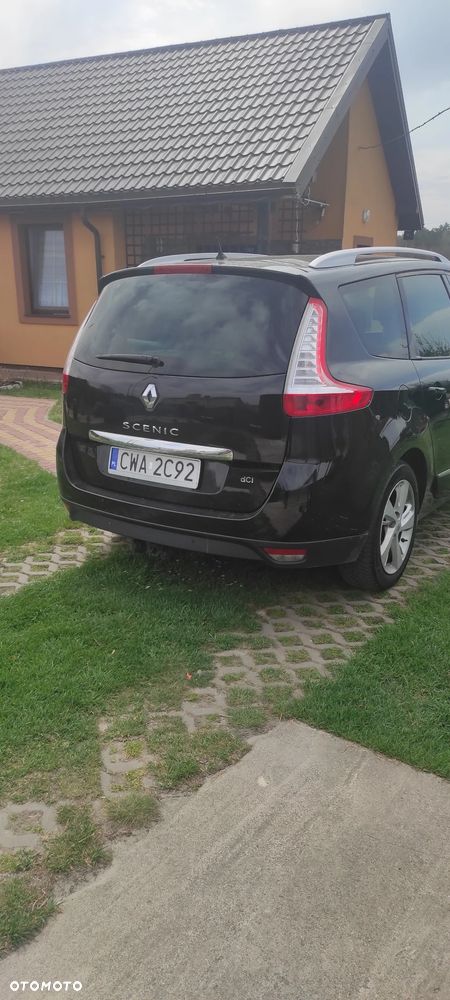 Renault Grand Scenic - 16