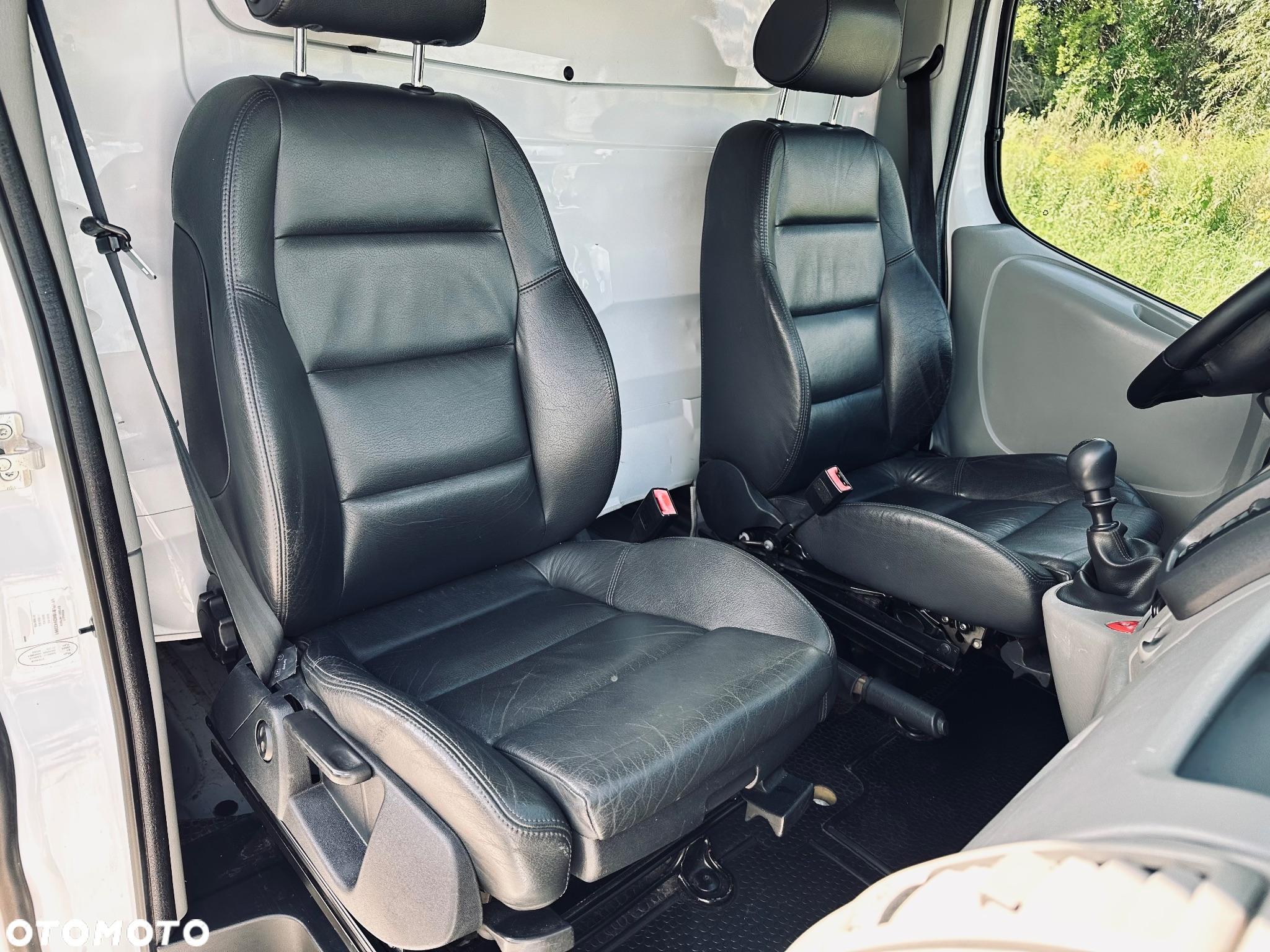 Renault Trafic - 12