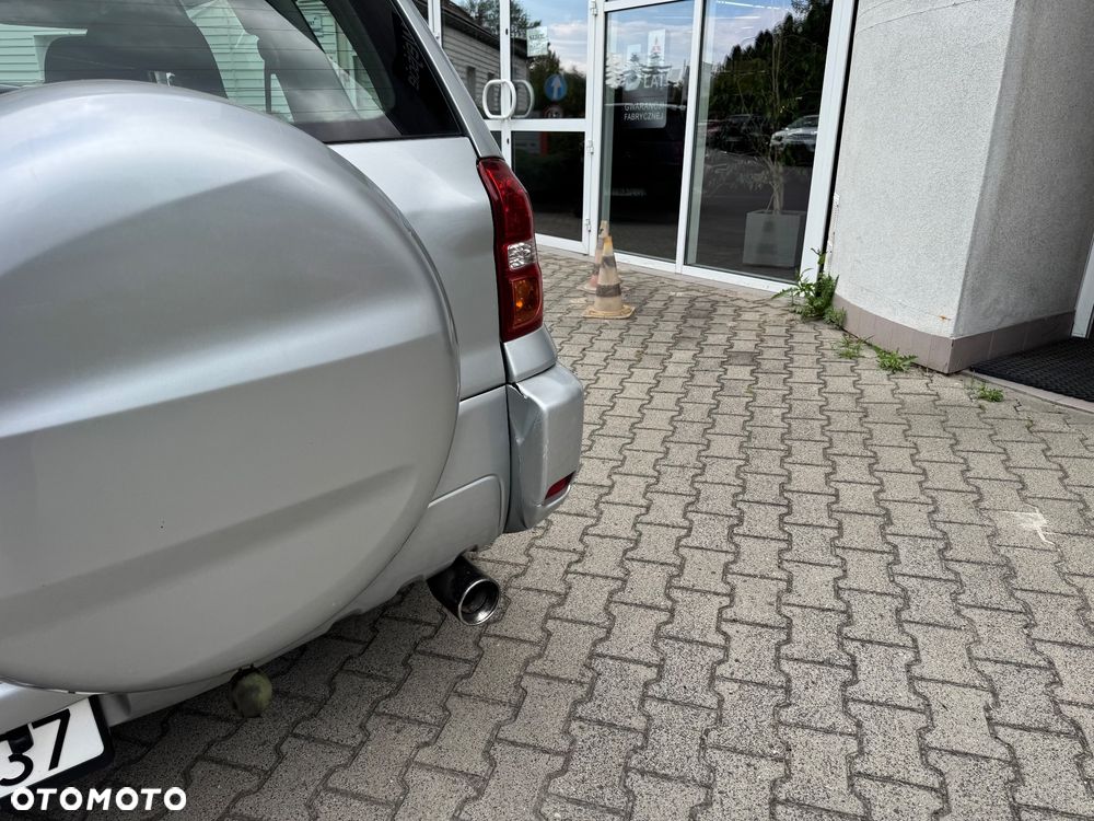 Toyota RAV4 2.0 VVT-i 4x4 - 9