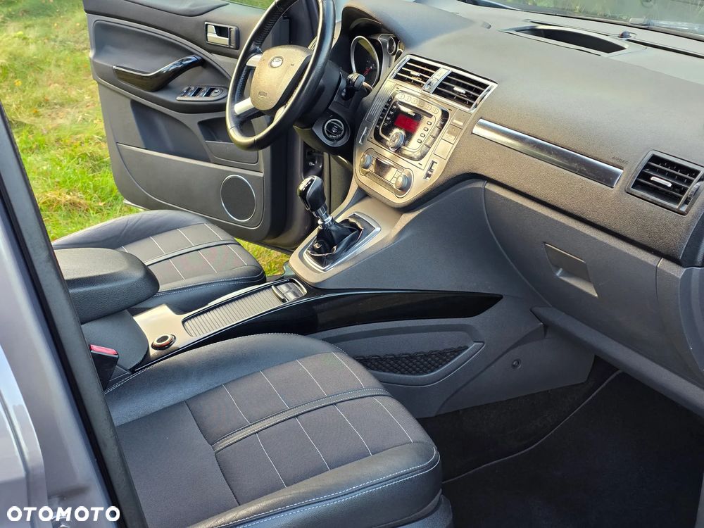 Ford Kuga - 7