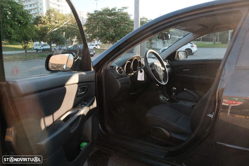 Mazda 3 Hatchback MZR 1.6 CD Comfort - 4
