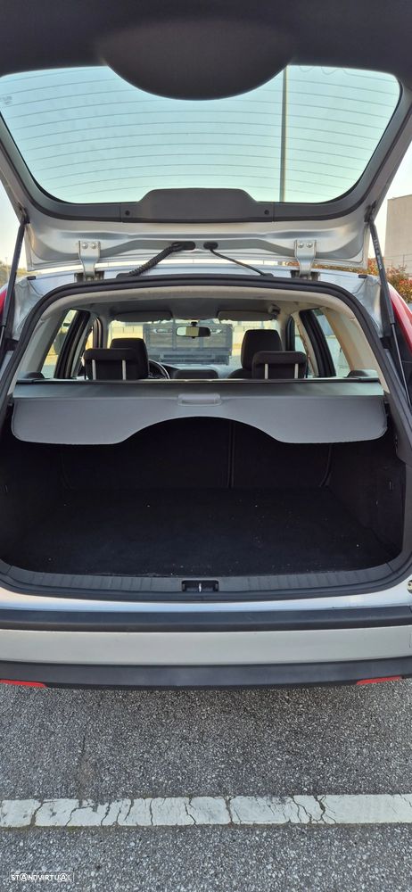 Ford Focus SW 1.6 TDCi Ghia - 10
