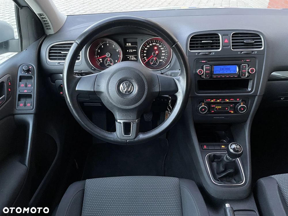Volkswagen Golf 1.4 Comfortline - 25