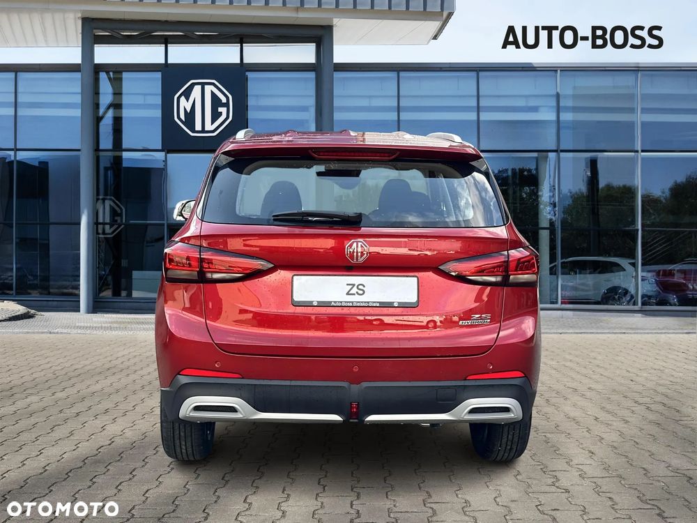 MG ZS Hybrid+ - 4