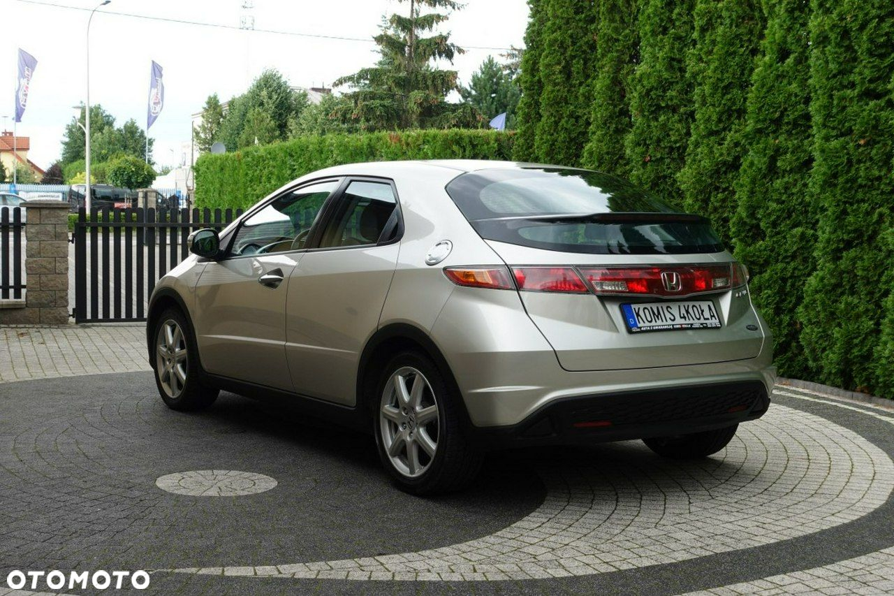 Honda Civic - 4