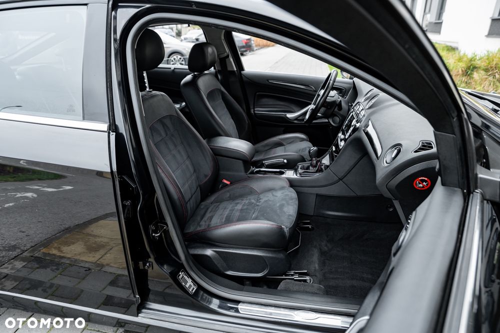 Ford Mondeo 2.5 Titanium S - 23