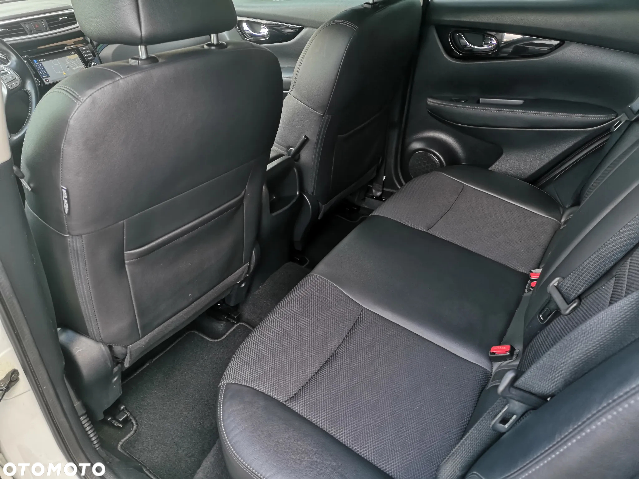 Nissan Qashqai 1.6 DCi Tekna Xtronic - 22