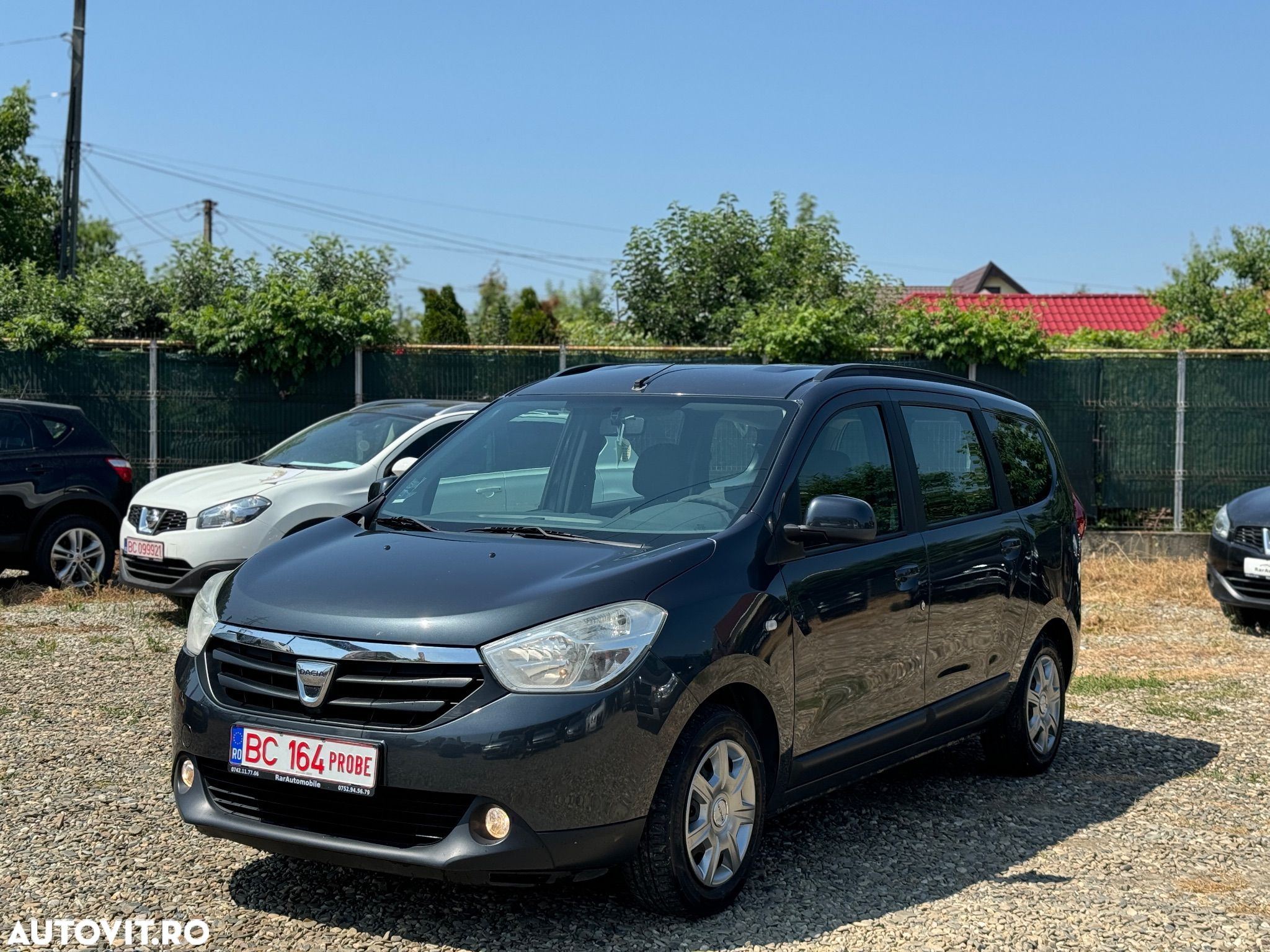 Dacia Lodgy 1.5 dCi 90 CP Ambiance - 1