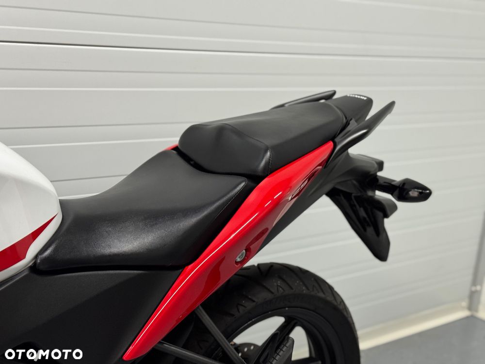 Honda CBR - 23