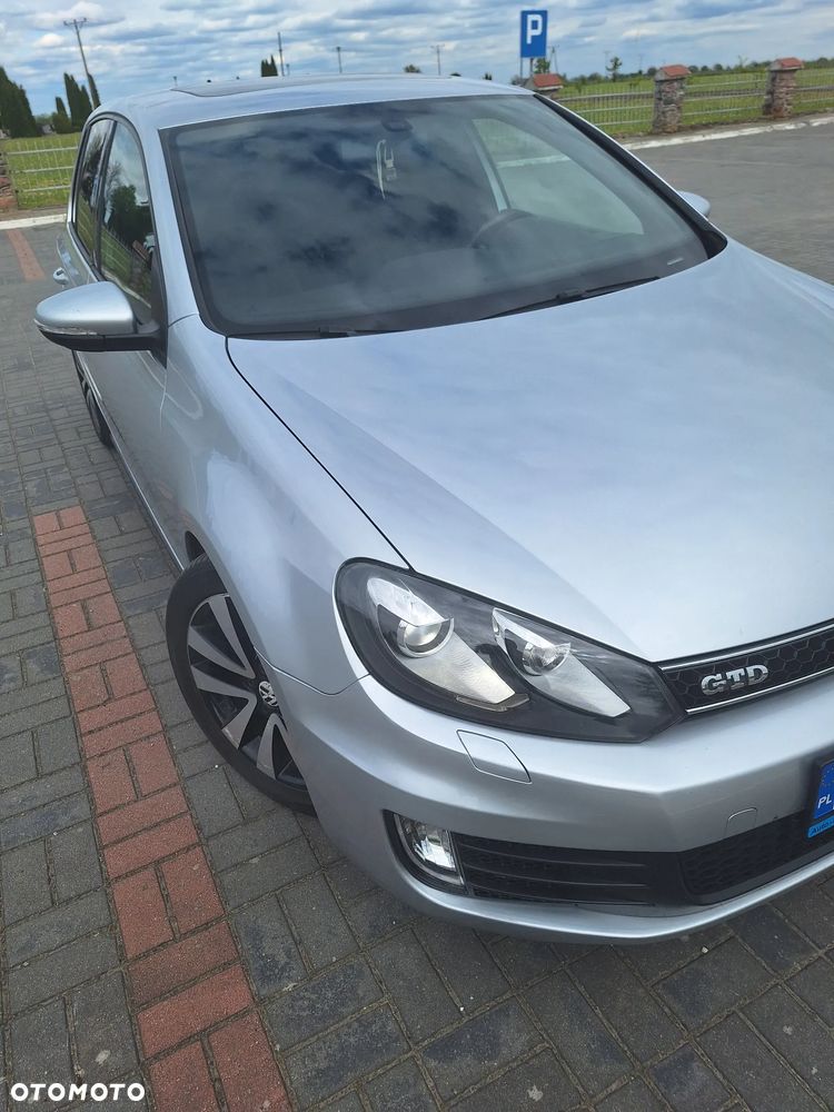 Volkswagen Golf - 3