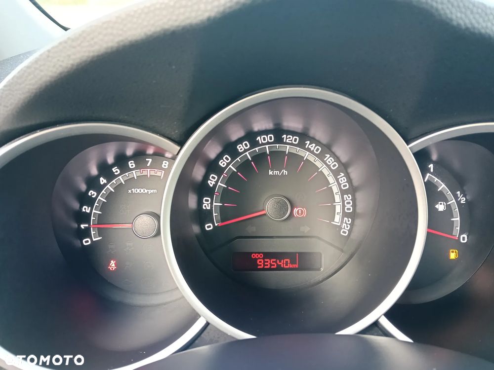 Kia Venga 1.4 Business Line - 14