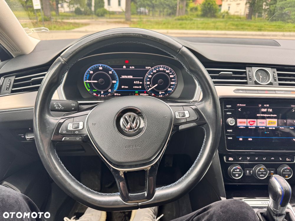 Volkswagen Passat - 7