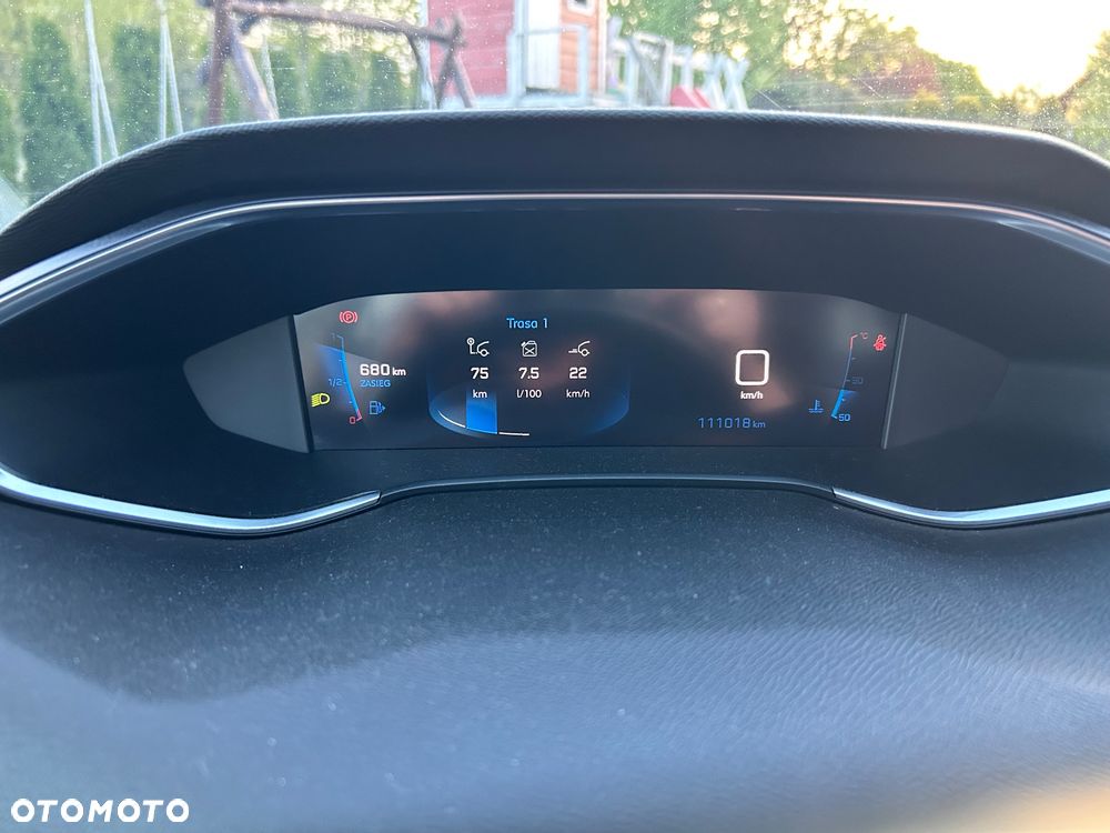 Peugeot 308 - 8