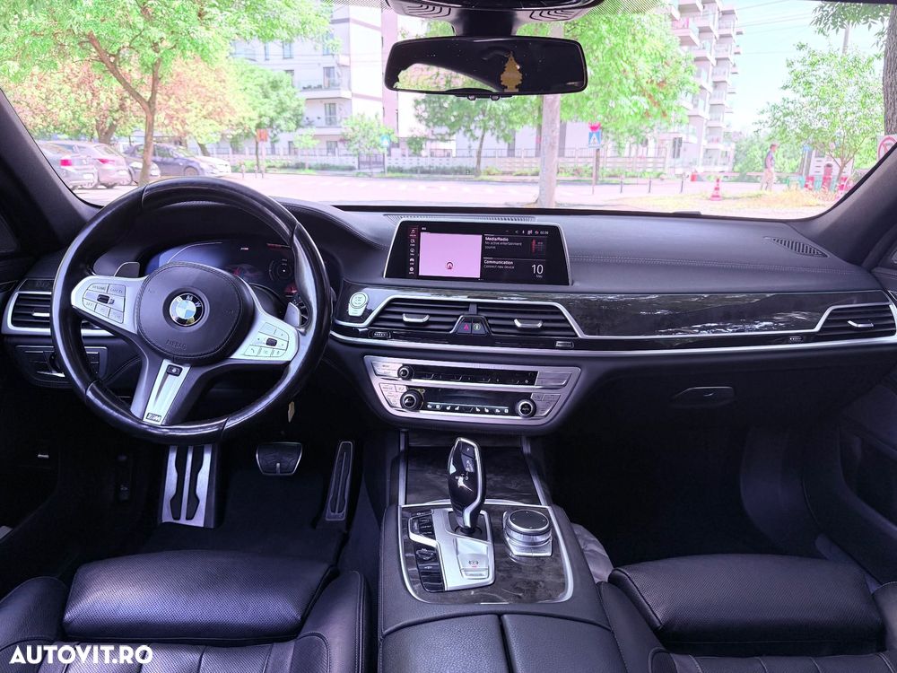 BMW Seria 7 740Li - 12