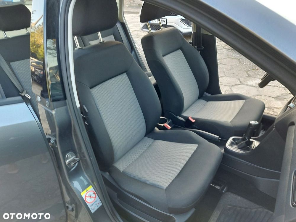Volkswagen Polo - 11