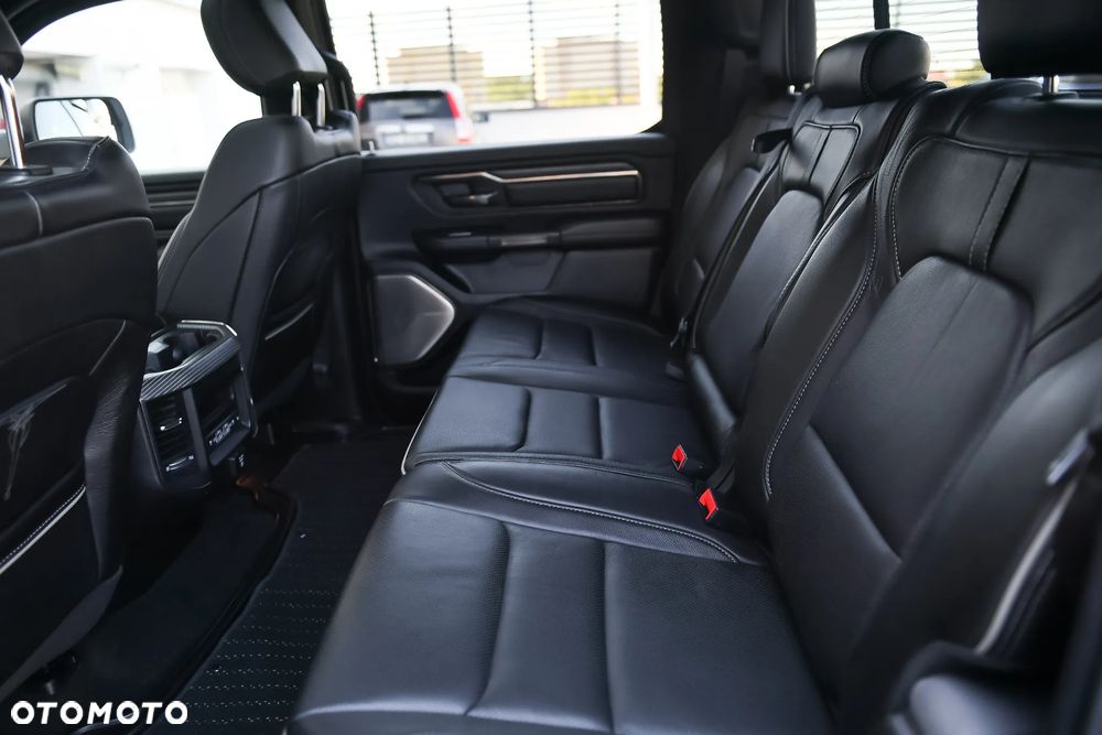 RAM 1500 5.7 Crew Cab Limited - 10