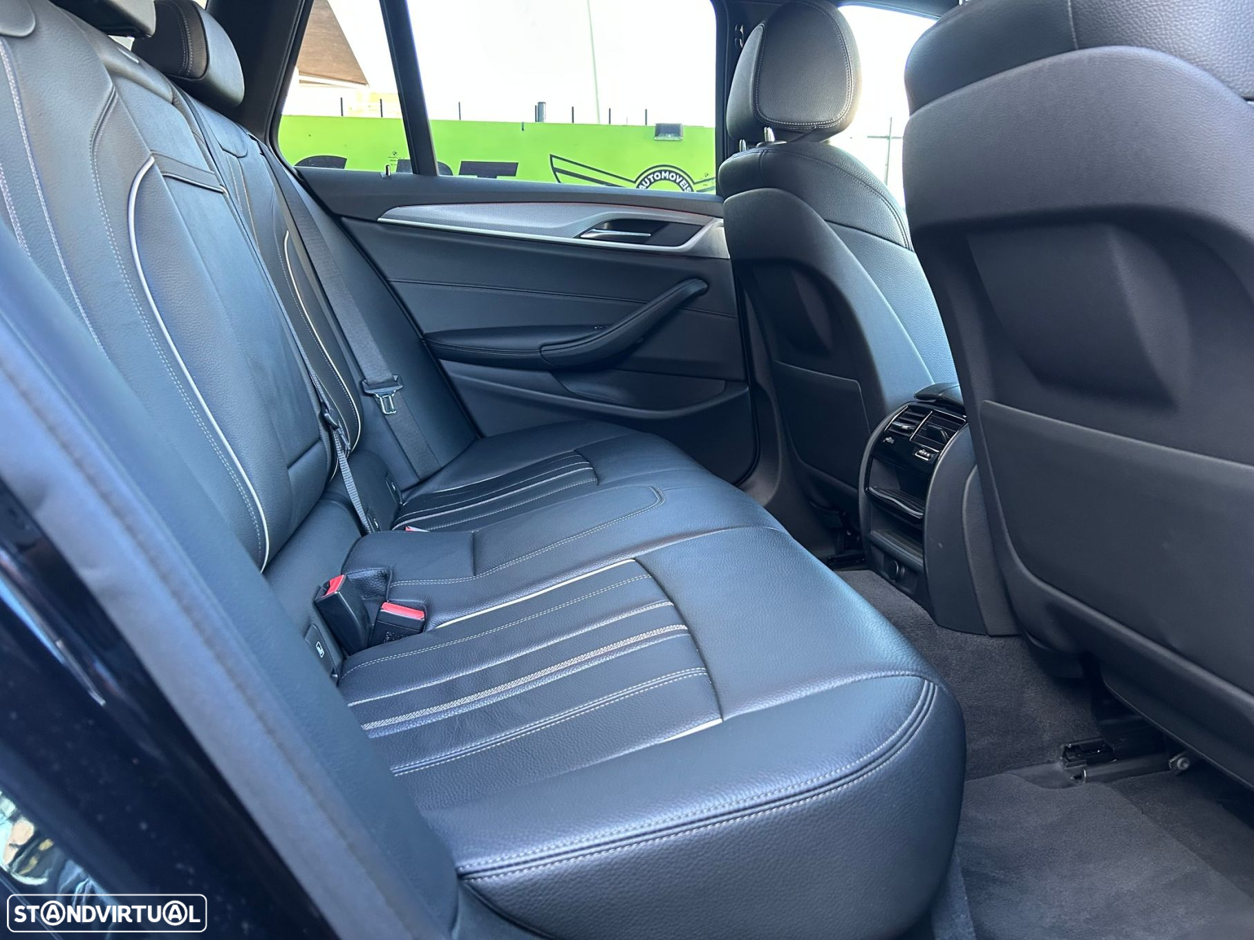 BMW 530 d Pack M Auto - 28