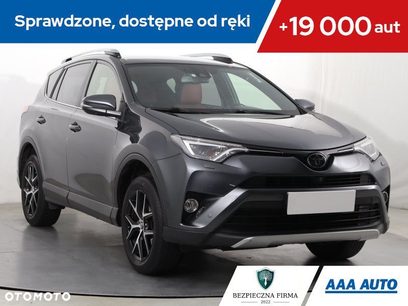 Toyota RAV4 - 1