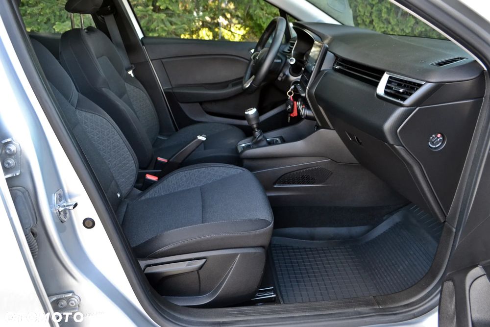 Renault Clio - 17