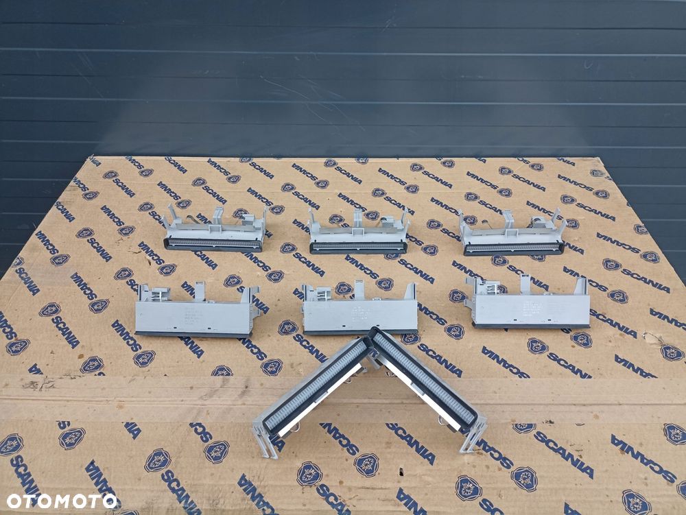 LAMPA OŚWIETLENIE KABINY SCANIA NEXT GEN 2038250 - 1