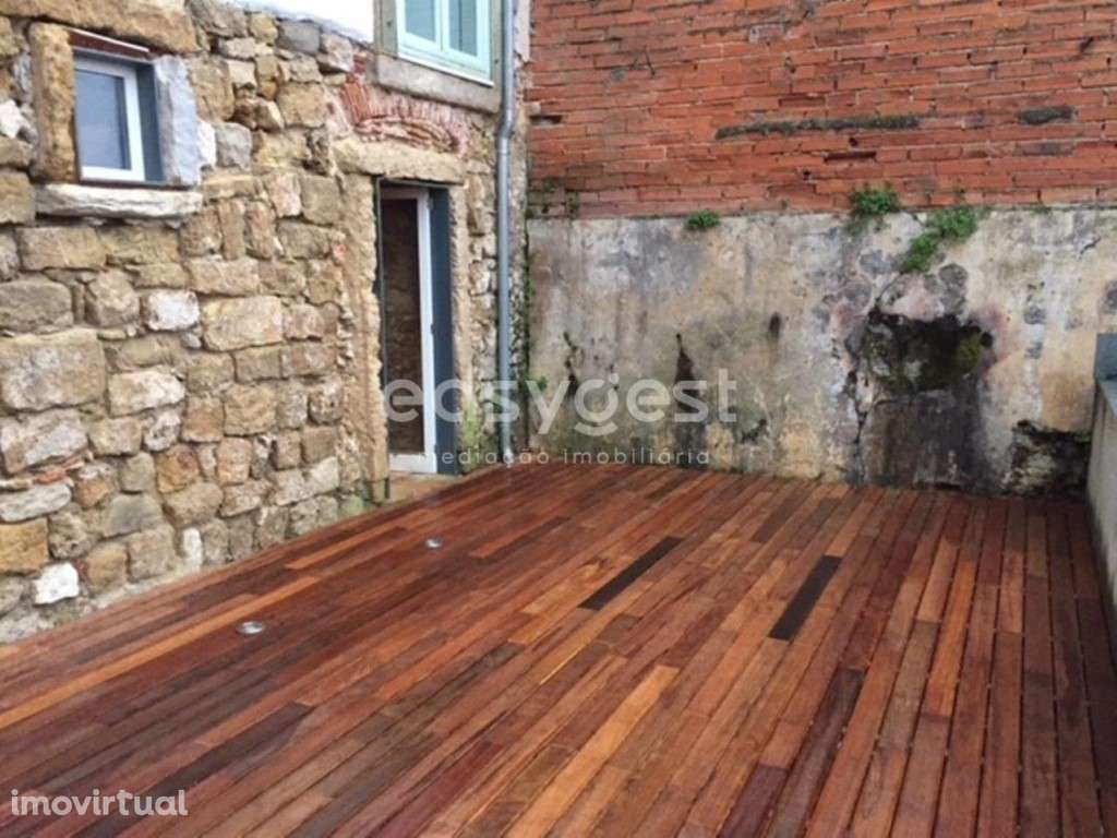 Zona histórica - Apartamento T3 Duplex renovado situado na Sé Velha - Grande imagem: 2/37