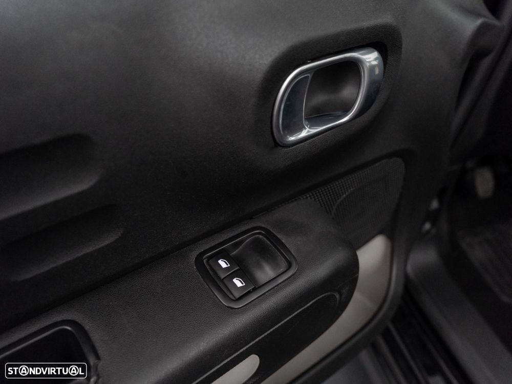 Citroën C3 1.2 PureTech Feel - 17