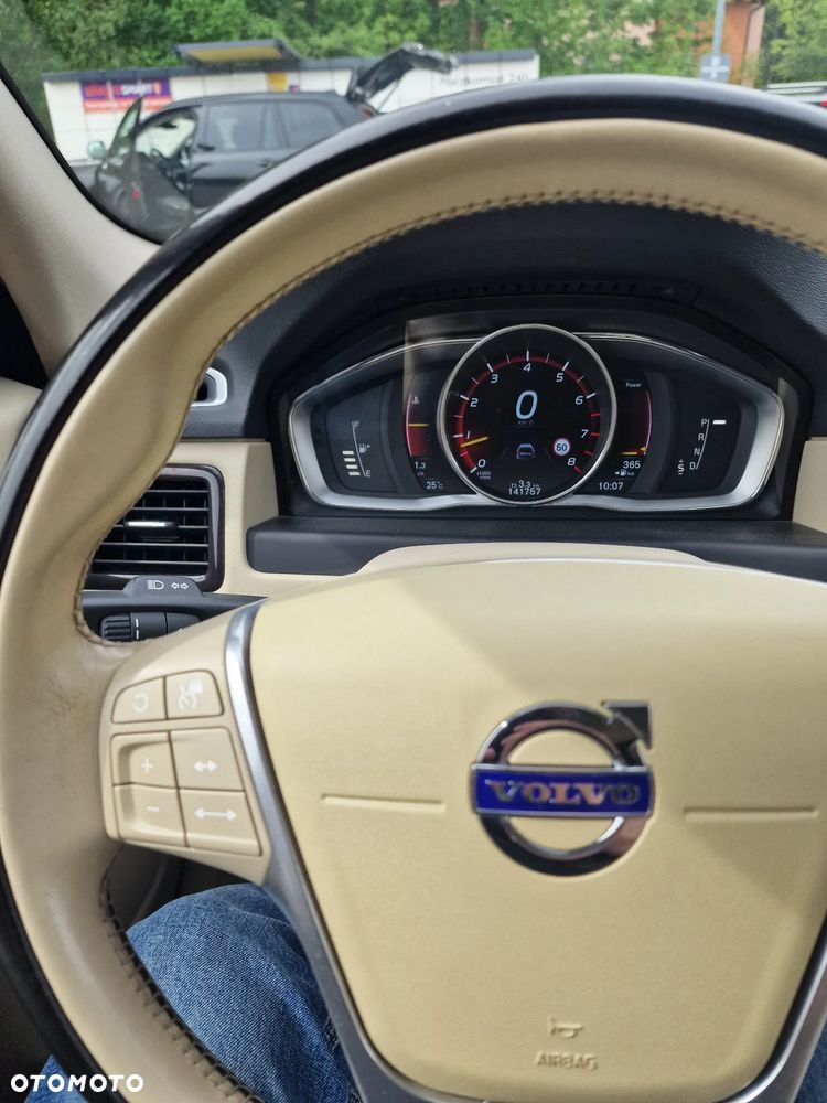 Volvo XC 70 T5 AWD Dynamic Summum - 24