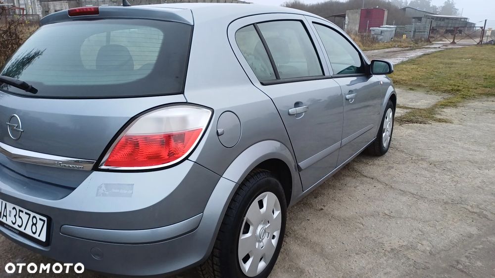 Opel Astra 1.6 Edition - 11