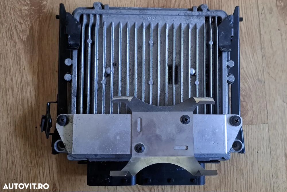 SAM modul calculator motor ecu mercedes CLS W219 C219 diesel 300cdi 350cdi intre anii 2003-2011 cod motor OM642 V6 - 2