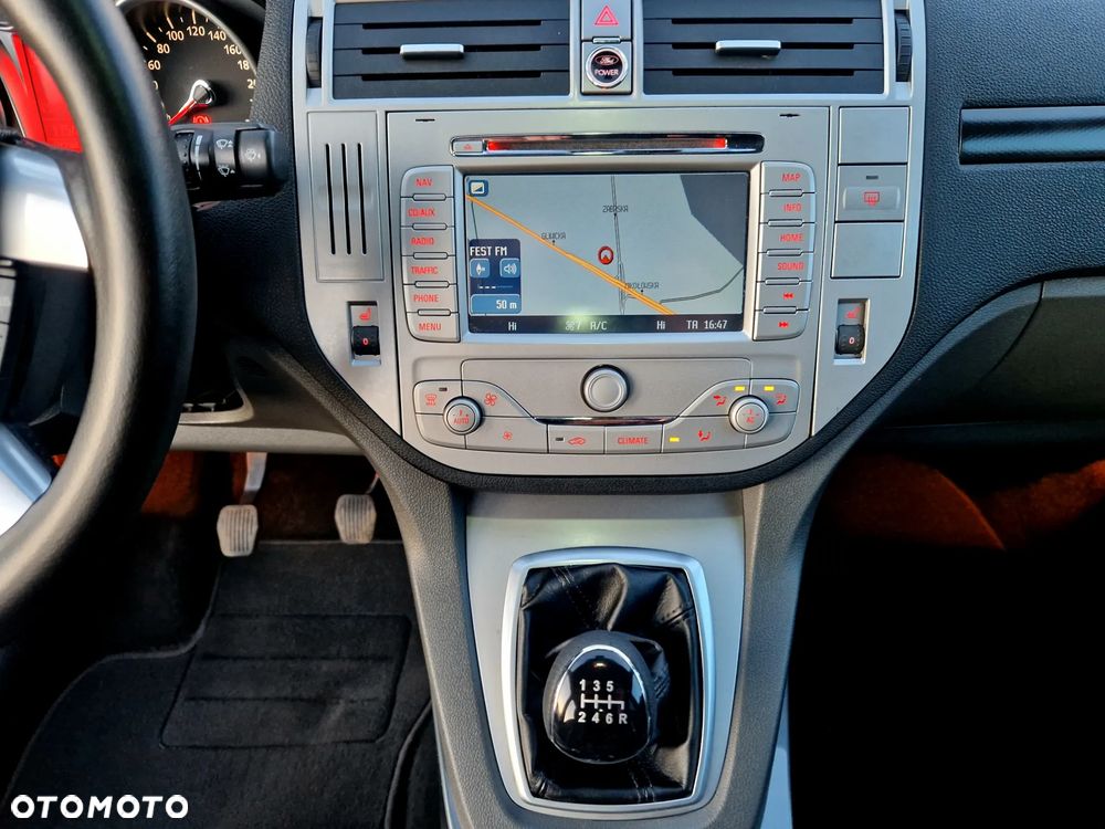 Ford Kuga 2.5 Titanium - 16