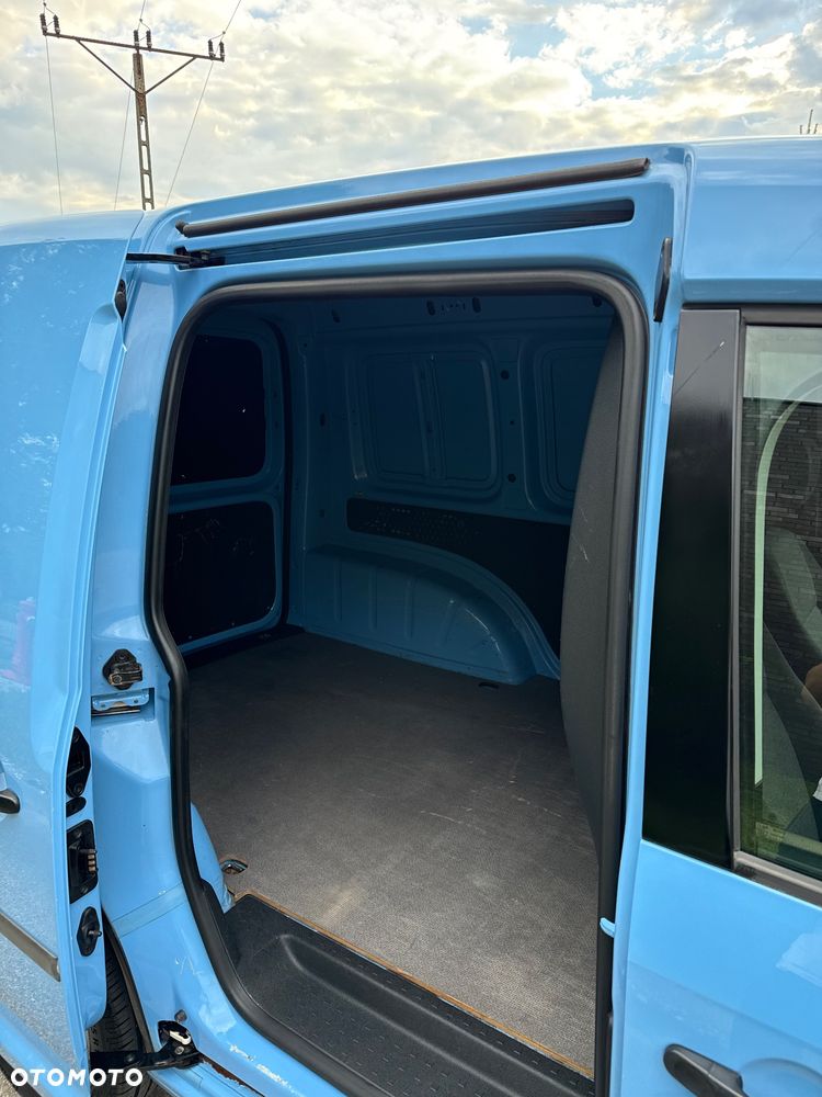 Volkswagen Caddy - 11