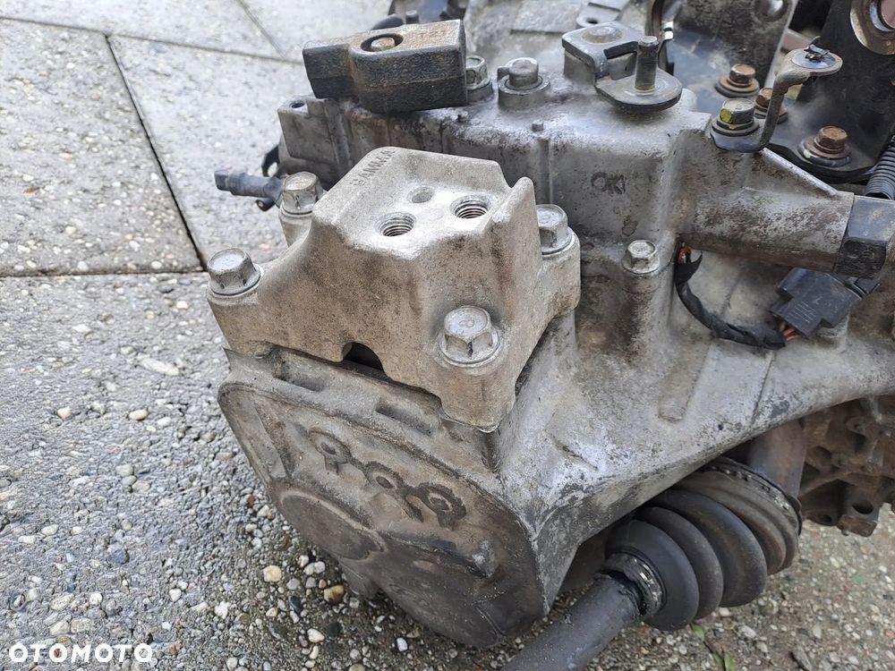 Kia Ceed Hyundai I30 1.4 16V G4FA skrzynia biegów z półośkami kod R81775 - 11