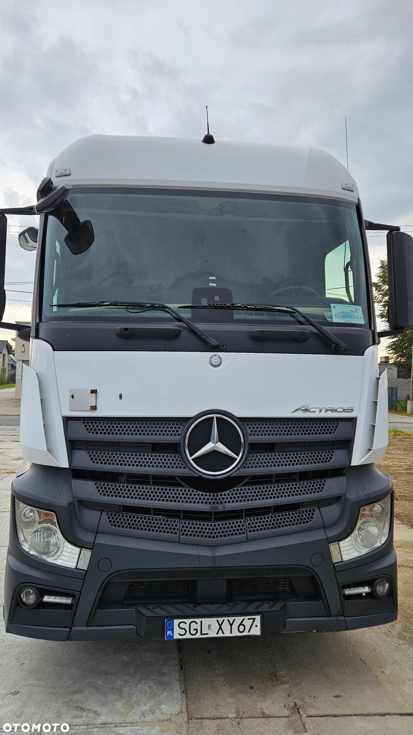 Mercedes-Benz Actros - 3