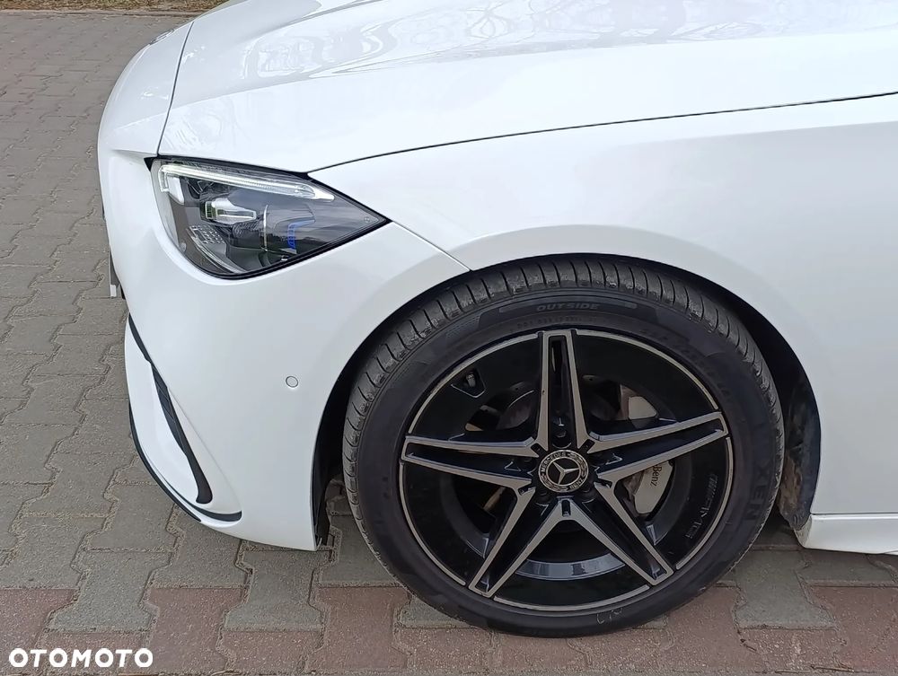 Mercedes-Benz Klasa C 300 d mHEV AMG - 12