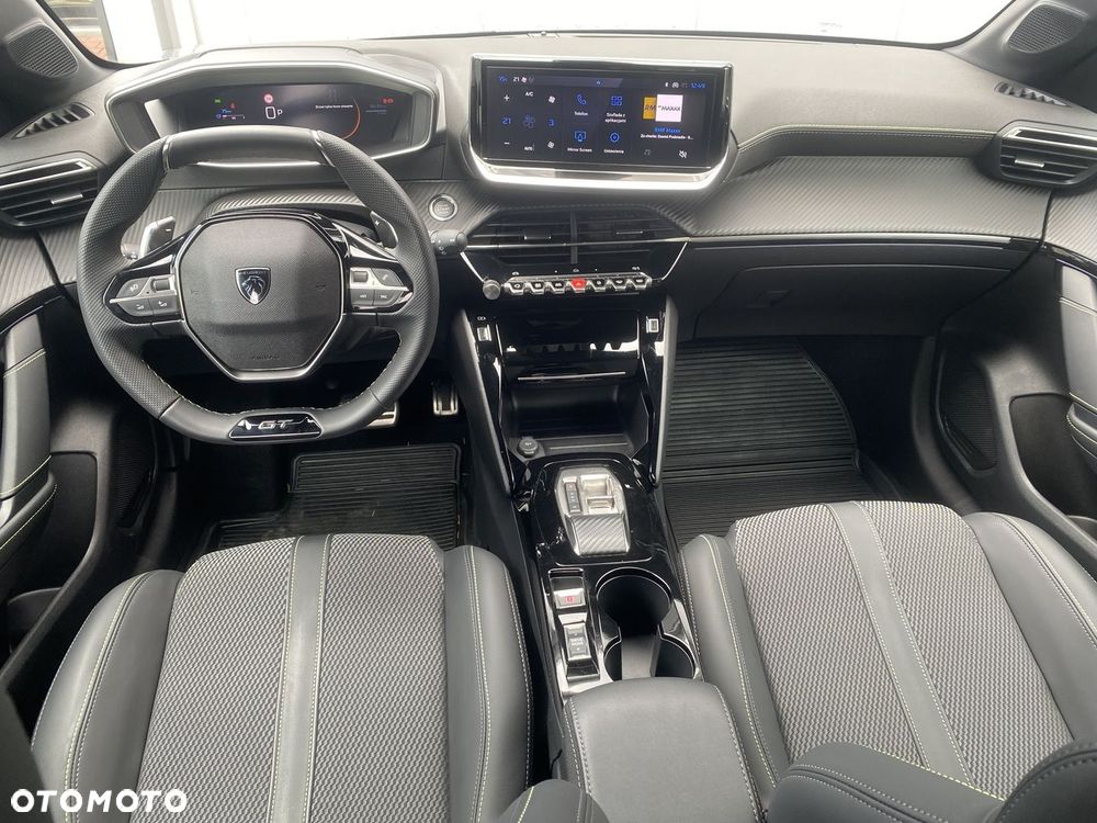 Peugeot 208 - 14