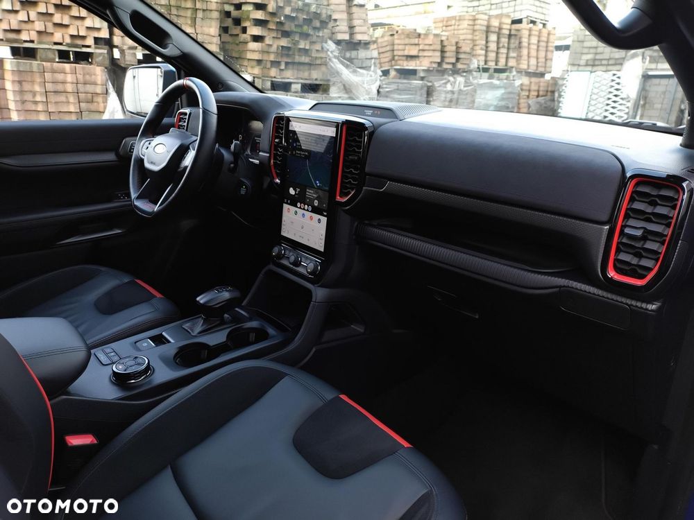 Ford Ranger Raptor - 32
