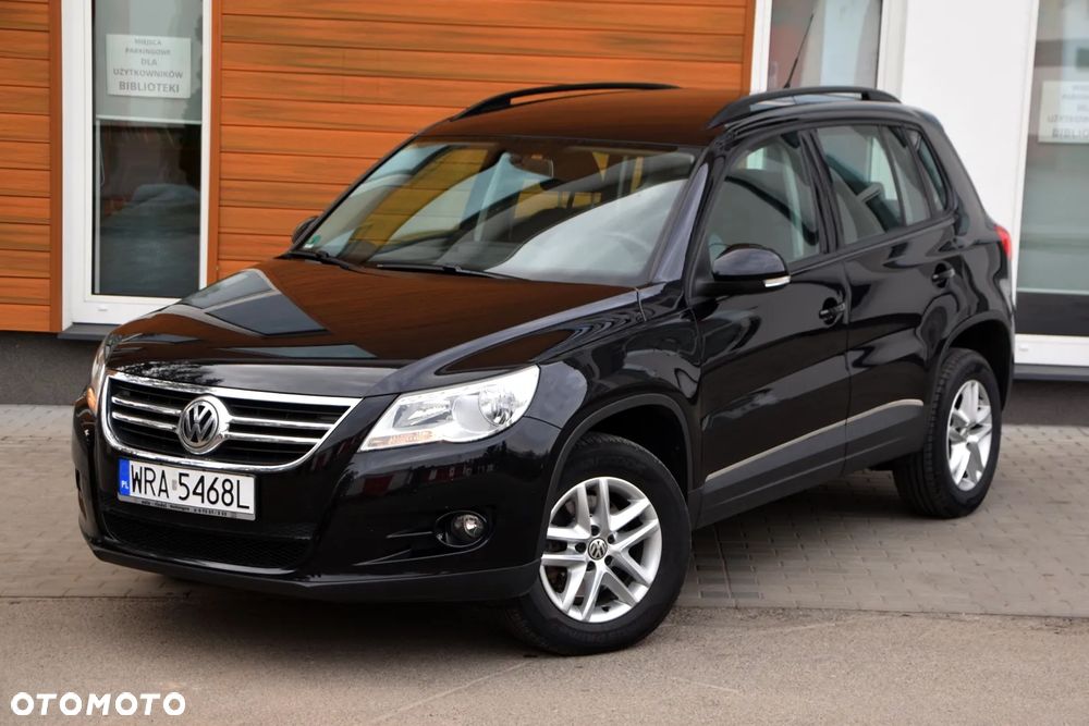 Volkswagen Tiguan - 1