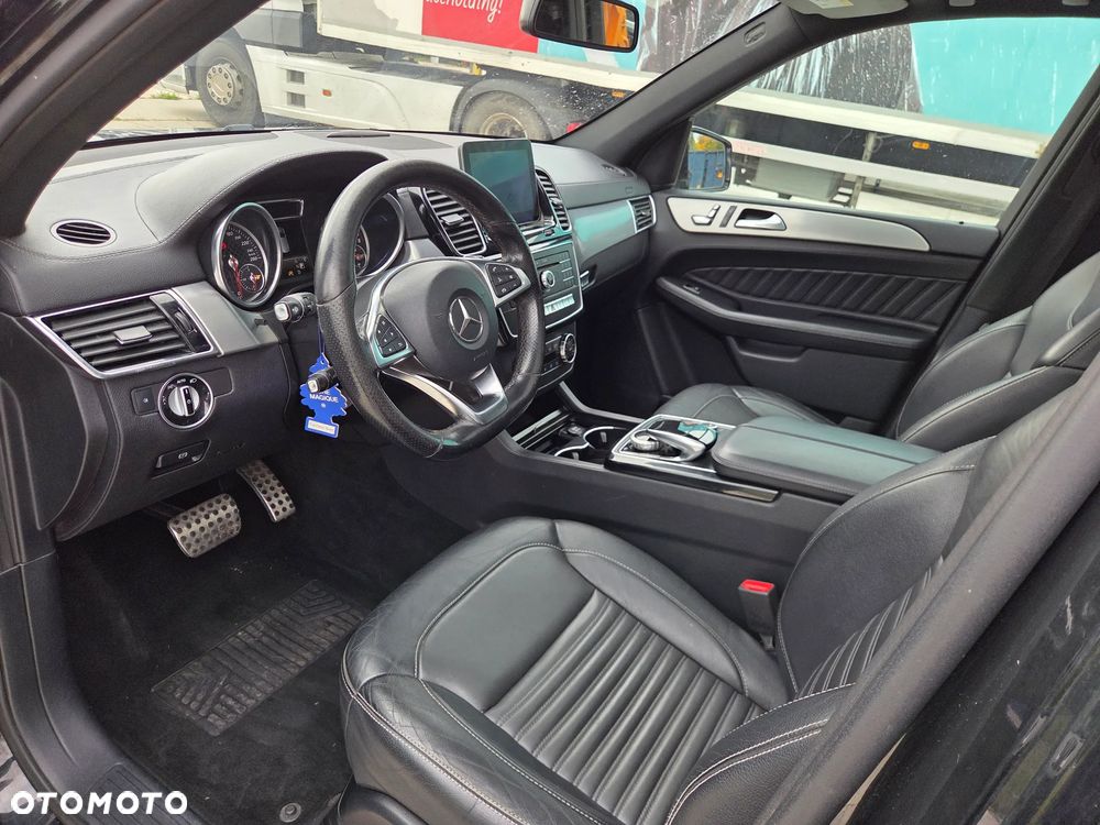Mercedes-Benz GLE 350 d 4Matic 9G-TRONIC AMG Line - 12